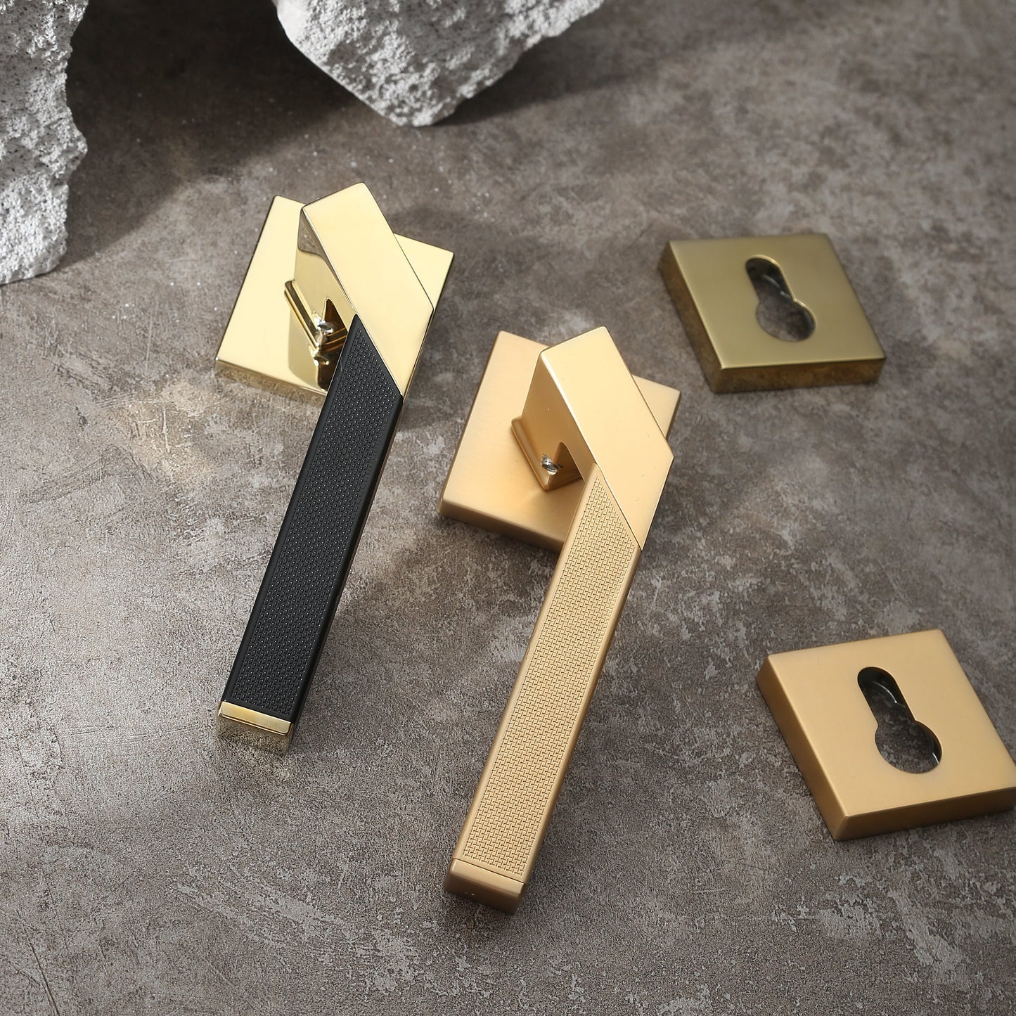 Complete Door Lock Set with Square Knurled Handle. E-Z-0087-S1
