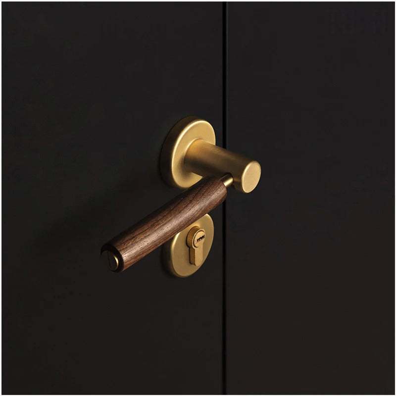 Brass door lock premium wood brass TNC005