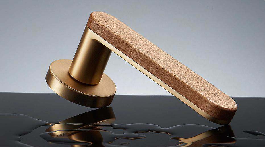 Modern door locks with wooden handle E-Z-0079-R1