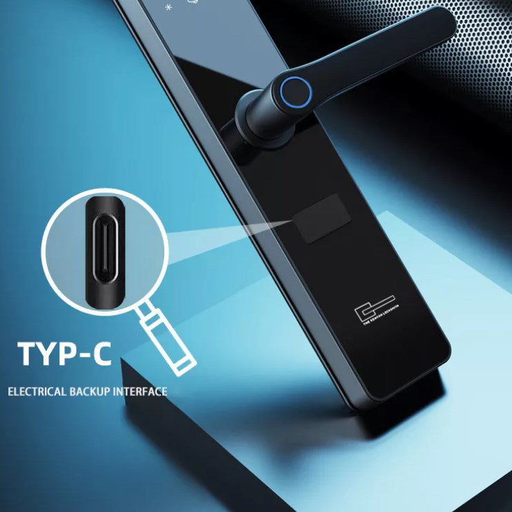 Black electronic door lock with a magnified view of a Typ-C interface on a blue background